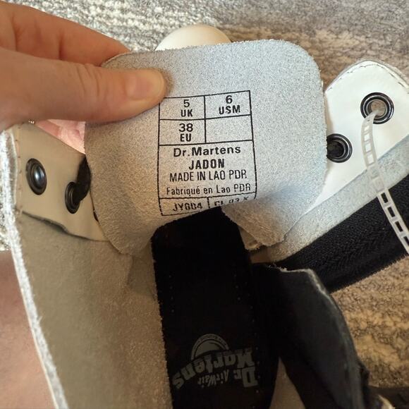 NWOT Dr. Martens White Jadon Boot Size 6 - Picture 6 of 9